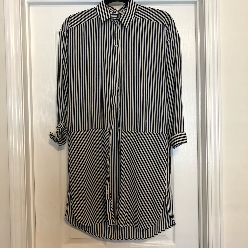 Black and white striped shirt/dress